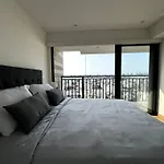 Luxury Apartment With Sky & Ocean View